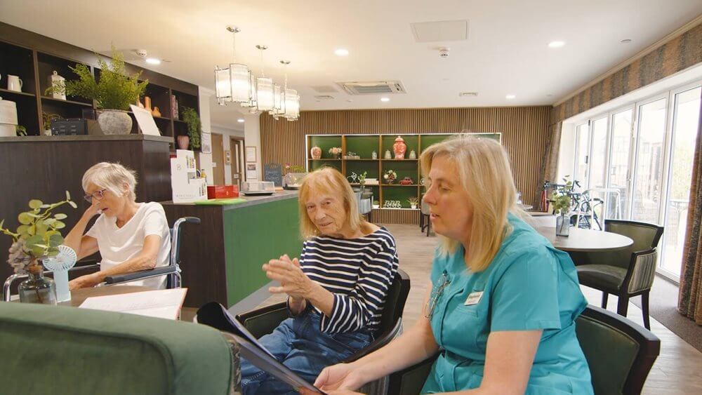 Benefits of living at Charlton Lodge