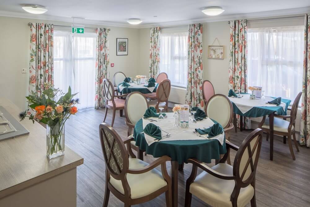 Ivy Grove - Ivy Grove dining room 1