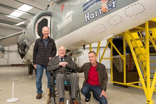 Milner House care home organised a special trip for 90-year-old retired aircraft engineer Roy to see the planes he worked on up close once again. 