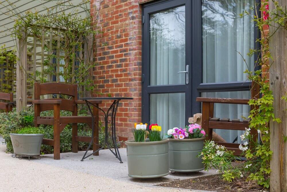 Ancasta Grove - Ancasta Grove patio garden
