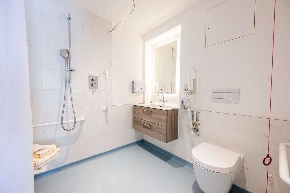 Walton Park - Walton Park bathroom
