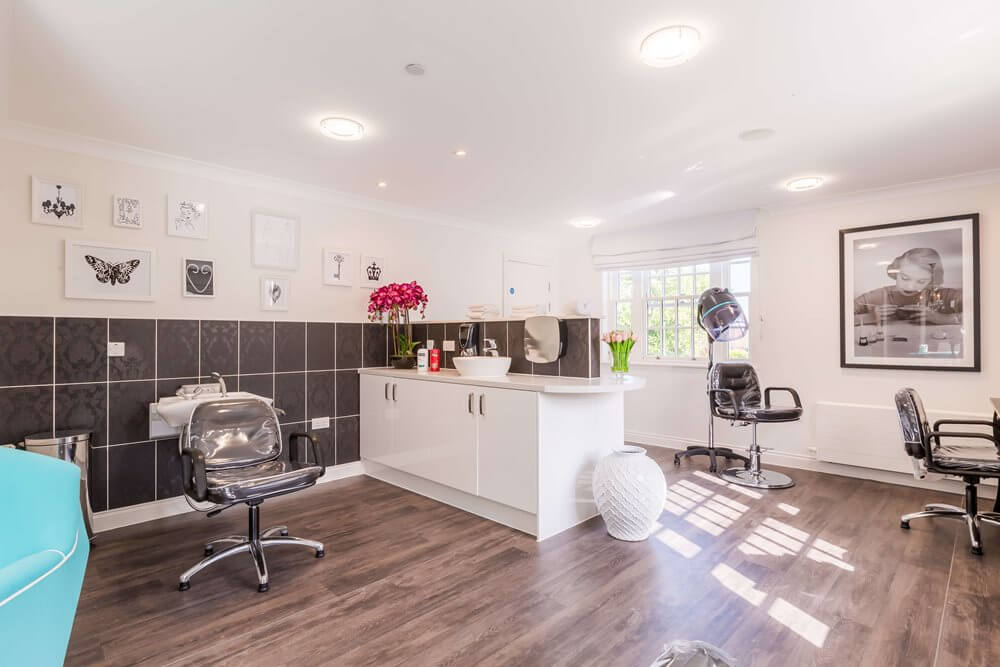 Lifestyle Lead - Bookham- salon