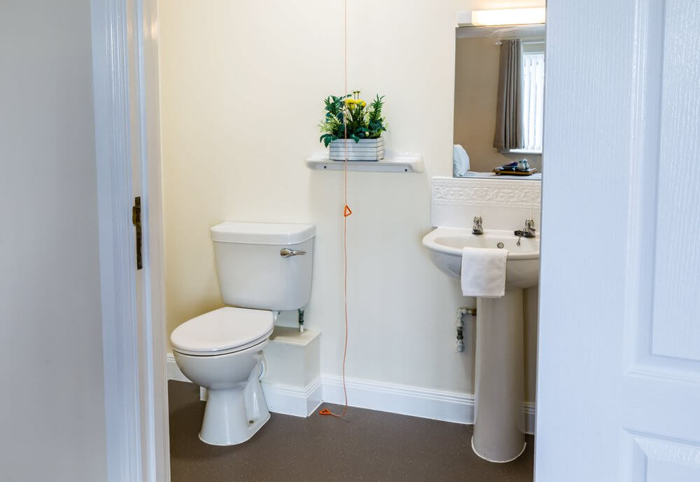 Team Leader Care - Collingwood bathroom